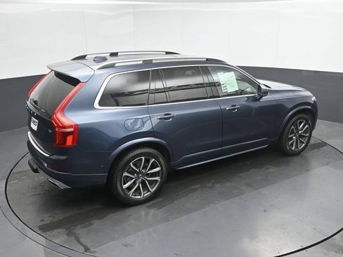 Used 2018 Volvo XC90 T6 Momentum w/ Convenience Package AWD/4WD image 34