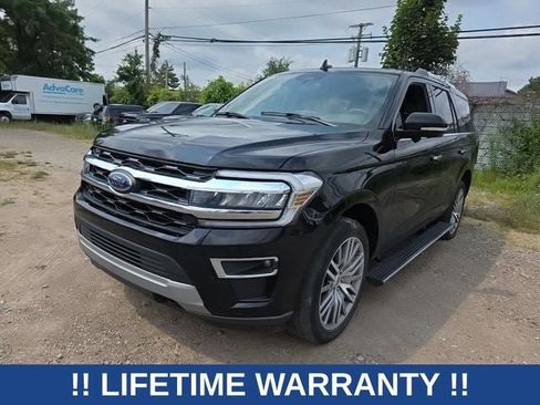 Used 2023 Ford Expedition Limited AWD/4WD image 2