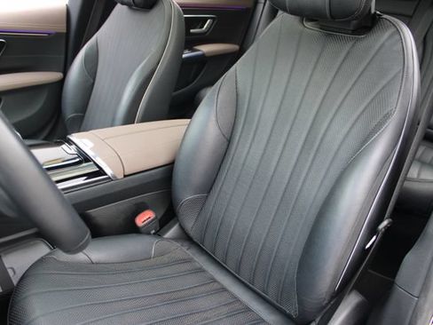 Used 2023 Mercedes-Benz EQS 450+ Sedan image 10