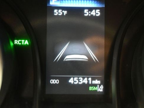 Used 2021 Toyota Camry LE image 16