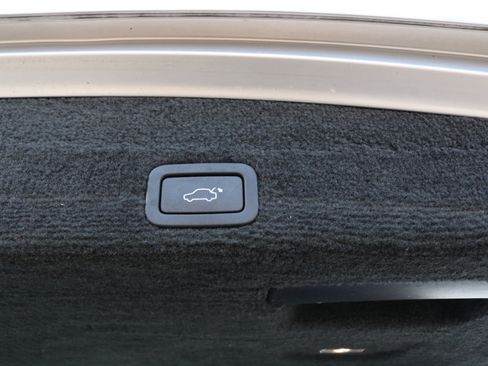 Used 2015 Volvo XC60 T5 Platinum image 41