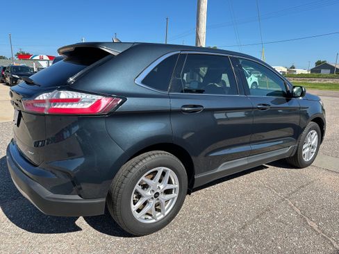 Used 2023 Ford Edge SEL image 6