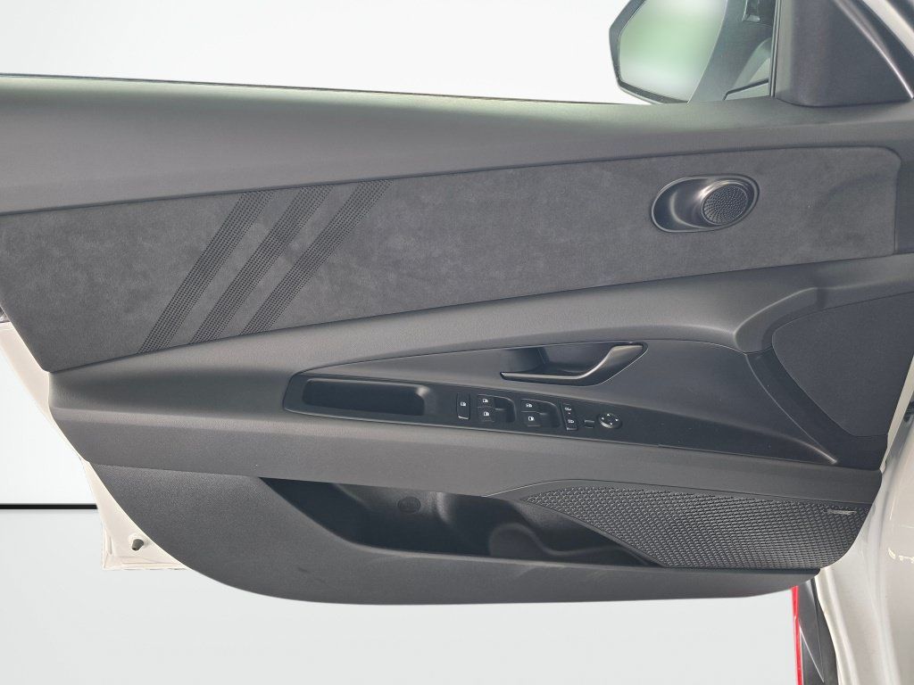 New 2026 Hyundai Elantra N FWD image 31