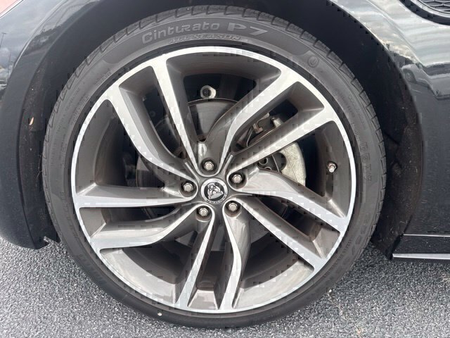 Used 2024 Jaguar XF R-Dynamic SE AWD/4WD image 12