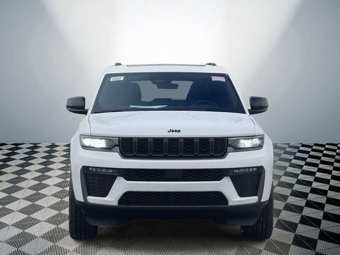 New 2026 Jeep Grand Cherokee Limited w/ Limited Altitude Package AWD/4WD image 2