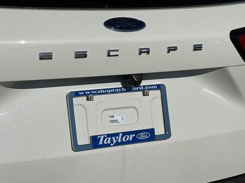 New 2026 Ford Escape ST-Line w/ Tech Pack #1 image 9