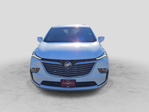 Used 2024 Buick Enclave Premium image 2