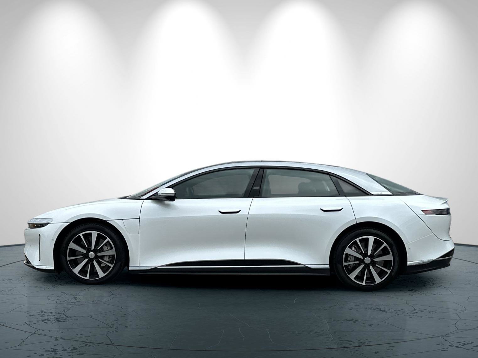 Used 2023 Lucid Air Touring AWD/4WD image 7