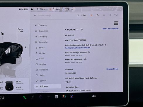 Used 2023 Tesla Model 3 Standard Range image 18