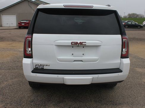 Used 2018 GMC Yukon SLT AWD/4WD image 6
