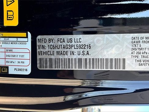 Used 2023 Jeep Gladiator Sport image 36