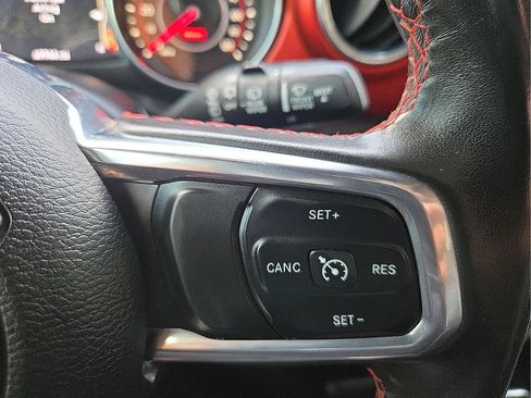 Used 2018 Jeep Wrangler Unlimited Rubicon AWD/4WD image 17