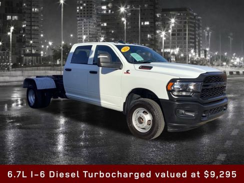 Used 2024 RAM 3500 Tradesman w/ Max Tow Package AWD/4WD image 4