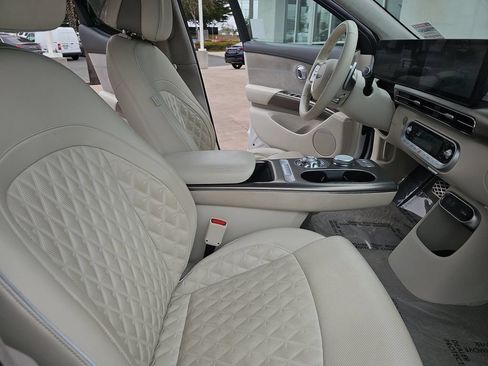 Used 2023 Genesis GV60 Performance AWD/4WD image 11