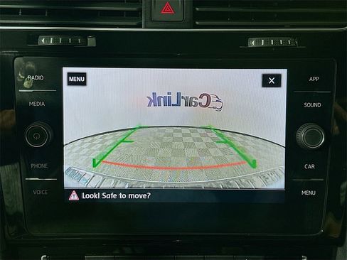 Used 2019 Volkswagen GTI SE image 15