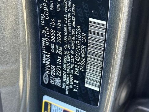 Certified 2025 Hyundai Elantra SE image 27