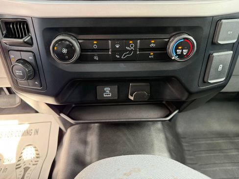 Used 2023 Ford F150 XL image 24