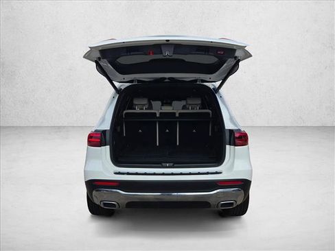 Used 2026 Mercedes-Benz GLB 250 image 6