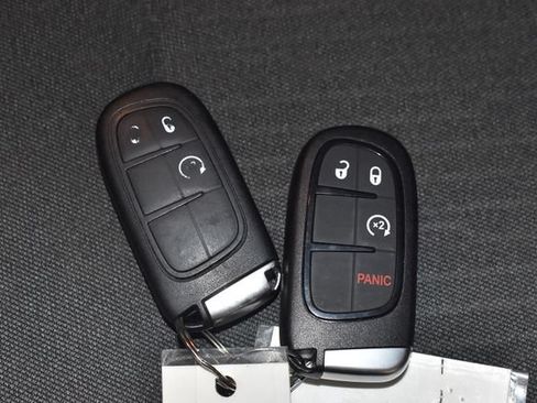 Used 2022 RAM 1500 Warlock AWD/4WD image 36