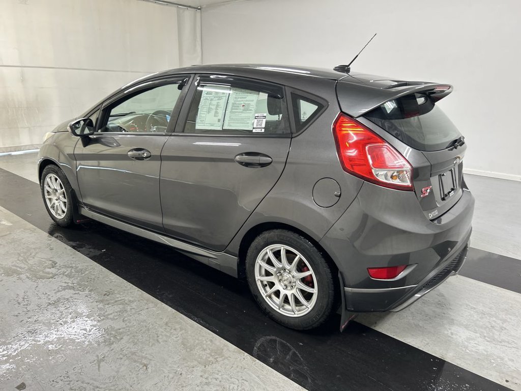 Used 2017 Ford Fiesta ST FWD image 7