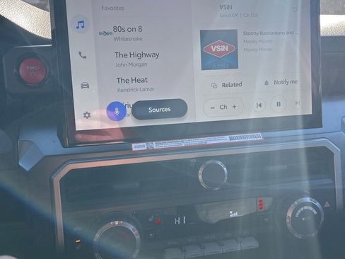 Used 2025 Toyota 4Runner TRD Off-Road Premium image 5