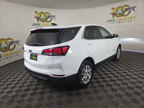 Certified 2024 Chevrolet Equinox LT FWD image 9