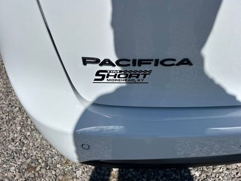 New 2026 Chrysler Pacifica Select image 42