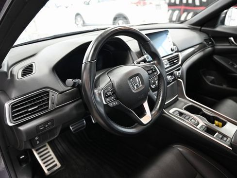 Used 2018 Honda Accord Sport image 22