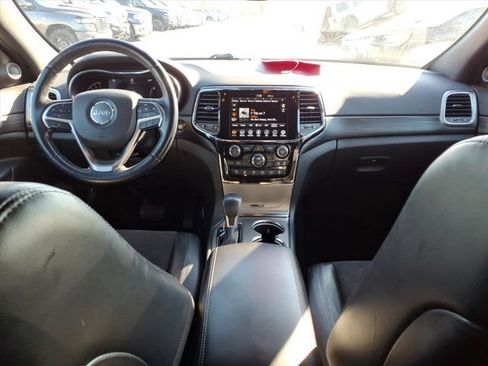 Used 2021 Jeep Grand Cherokee Laredo X image 8