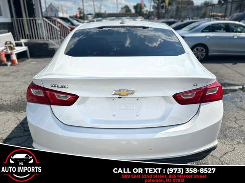 Used 2017 Chevrolet Malibu LT image 8