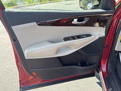 Used 2018 Kia Sorento AWD image 7
