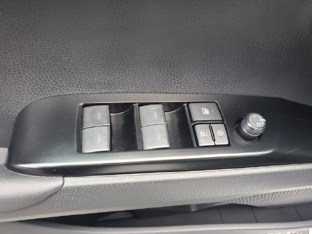 Used 2026 Toyota Camry SE AWD/4WD image 15