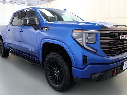 Used 2022 GMC Sierra 1500 AT4X AWD/4WD image 19