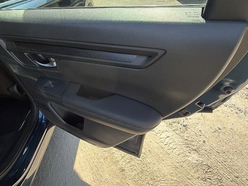 Used 2025 Honda CR-V EX image 21