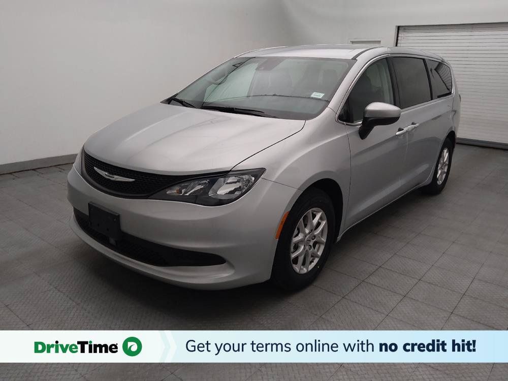 Used 2023 Chrysler Voyager LX FWD image 1