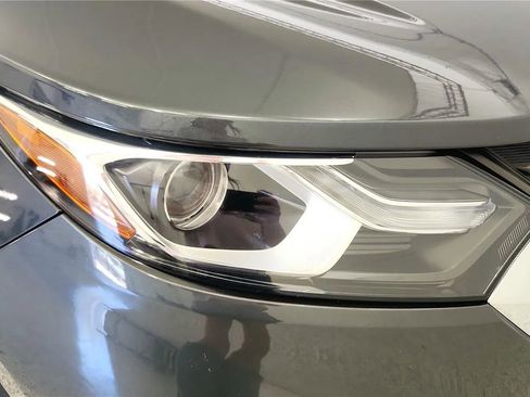 Used 2020 Chevrolet Equinox LS FWD image 14