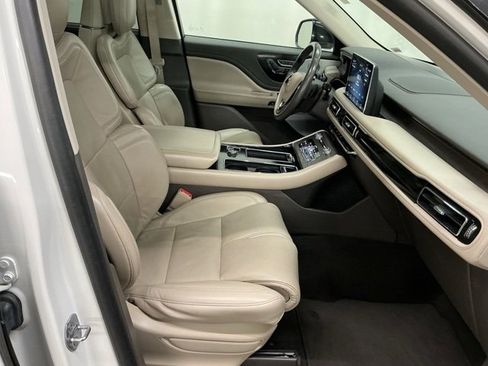 Used 2021 Lincoln Aviator Reserve w/ Equipment Group 201A image 20
