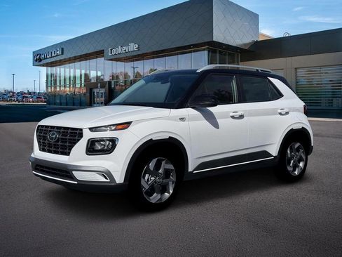 New 2026 Hyundai Venue SEL FWD image 2