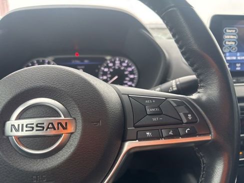 Used 2022 Nissan Sentra SV image 18