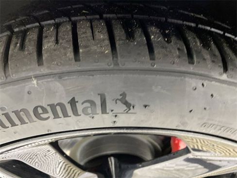 Used 2022 Chevrolet Camaro LT w/ RS Package image 23