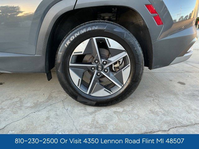 Used 2025 Hyundai Tucson SEL AWD/4WD image 30
