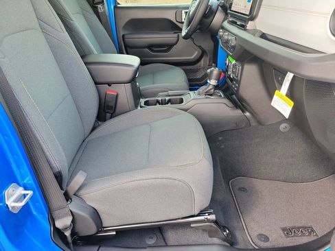 New 2026 Jeep Wrangler Sport S image 39