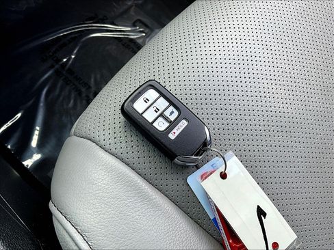 Used 2023 Honda Passport EX-L image 35