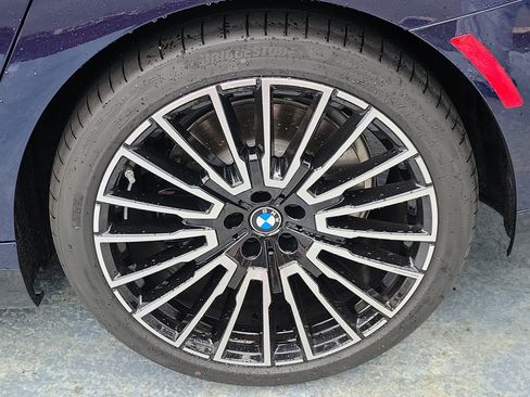 New 2027 BMW 740i w/ Executive Package RWD image 7