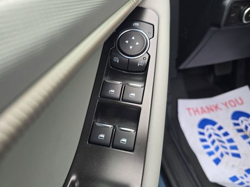 New 2026 Ford Explorer Active w/ Active Comfort Package image 13