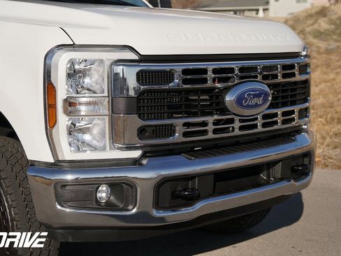 Used 2024 Ford F250 XLT w/ FX4 Off-Road Package image 3