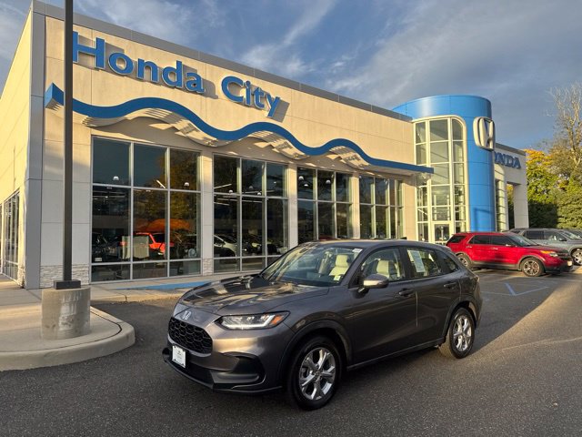 Certified 2024 Honda HR-V LX image 2