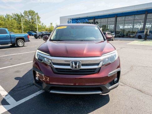 Used 2021 Honda Pilot EX image 2