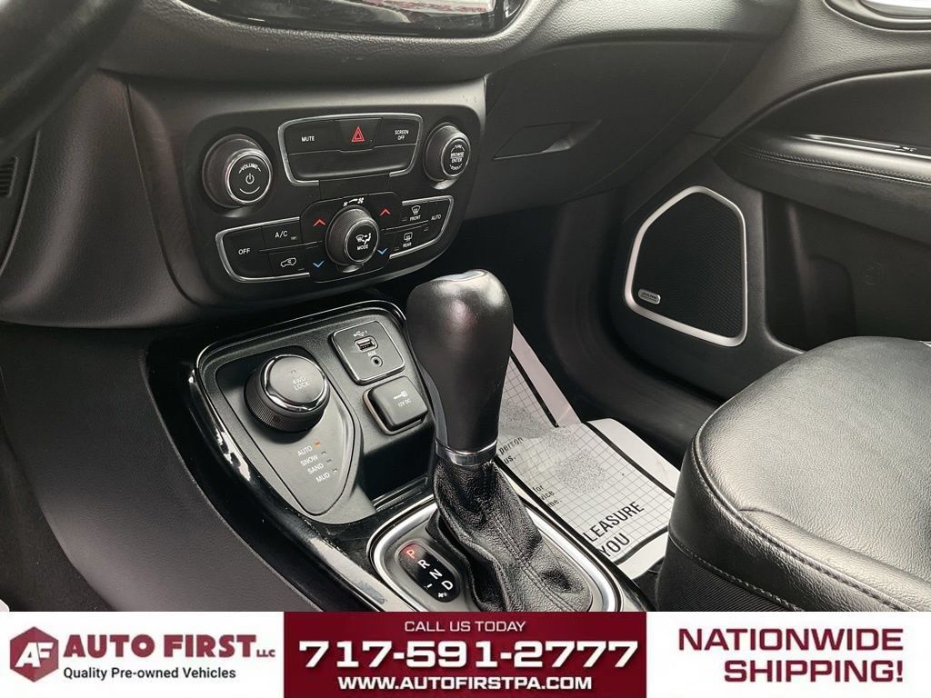 Used 2021 Jeep Compass Latitude w/ Sun and Sound Group AWD/4WD image 23