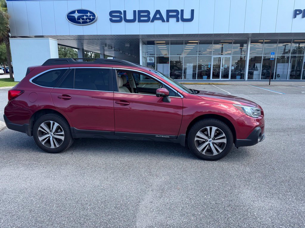Used 2018 Subaru Outback 3.6R Limited AWD/4WD image 2